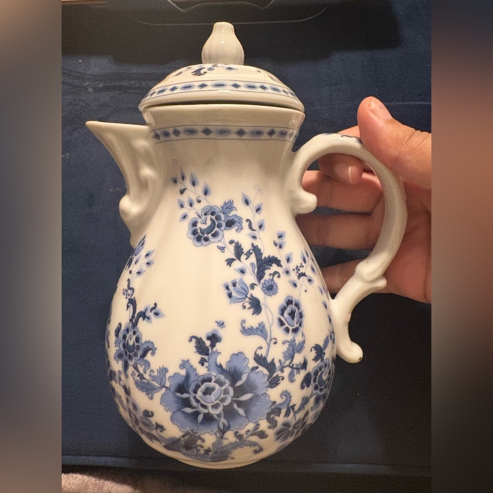 Vintage Estée Lauder Youth Dew Porcelain Blue & White Floral Coffee Pot
